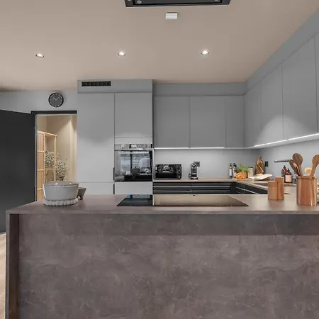 דירה Large, Modern With Amazing Views And Heated Indoor Garage