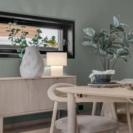 Apartment Large, Modern With Amazing Views And Heated Indoor Garage *