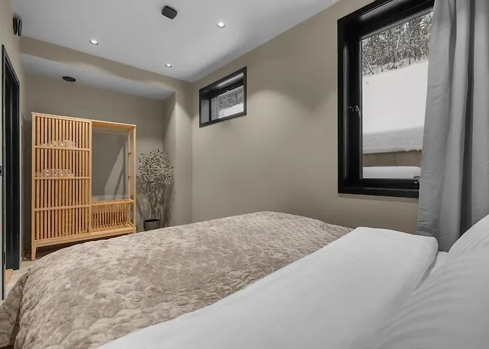 Large, Modern With Amazing Views And Heated Indoor Garage * Tromsø