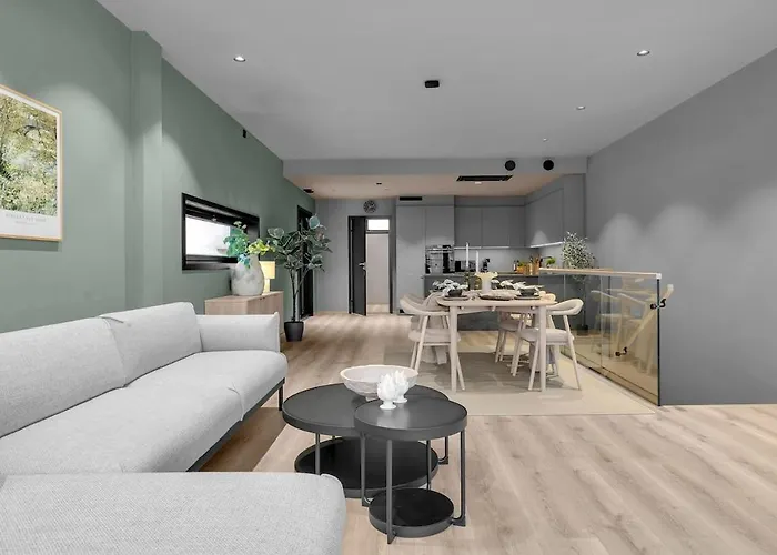 Large, Modern With Amazing Views And Heated Indoor Garage Apartament Tromsø